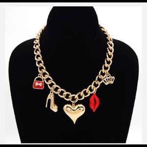 Gold chain Heart & Lip Necklace